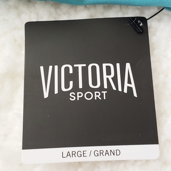 Victoria's Secret The Player Racerback Sprts Bra - Picture 4 of 4